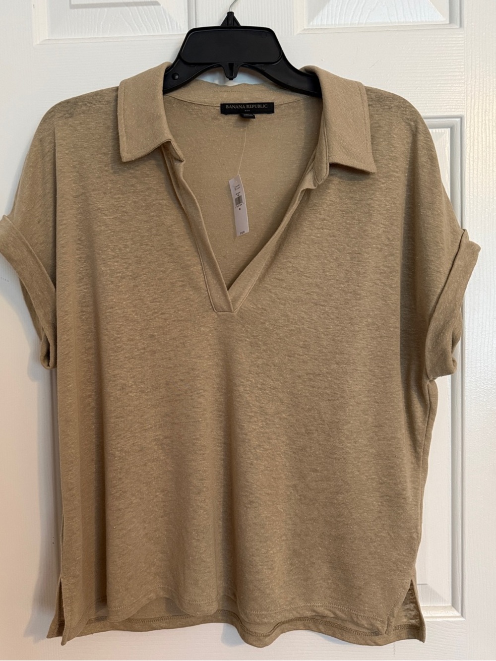 Banana Republic Women's Taupe Short Cuffed Sleeve V-Neck Top